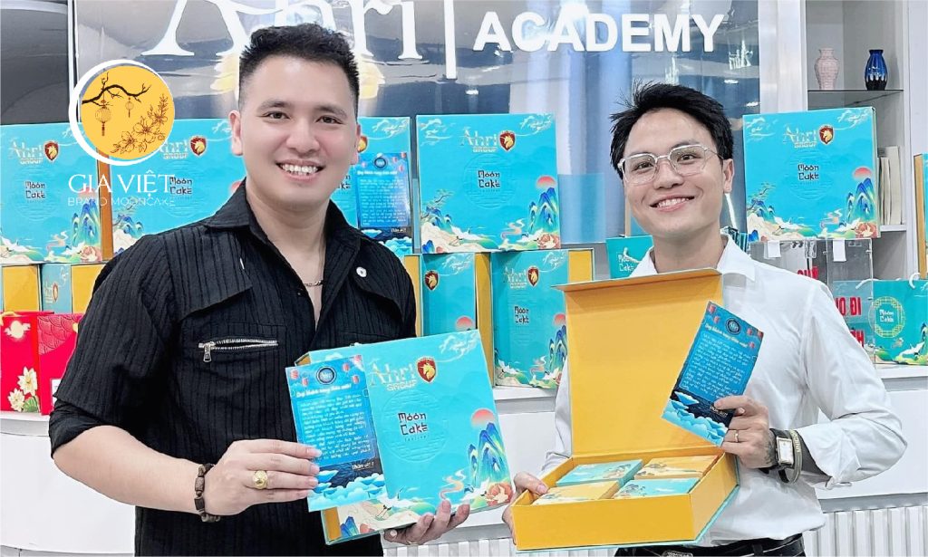 Mua bánh trung thu tặng nhân viên - bộ sưu tập quà tặng bánh trung thu in logo 1 Mua bánh trung thu tặng nhân viên